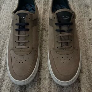 NWOT Men’s Ted Baker London Tan Sneakers Size 12